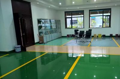 工業(yè)聚脲地坪材料 施工便利與性能卓越的完美結合